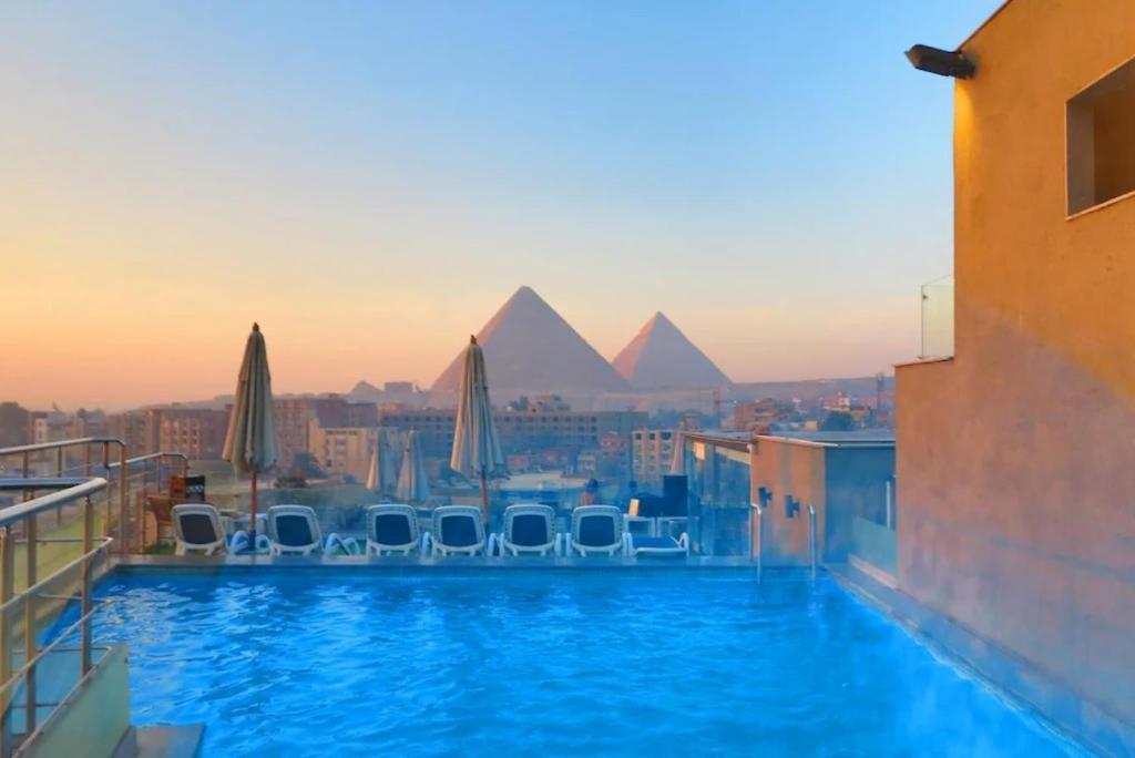 Pyramids Front Hotel